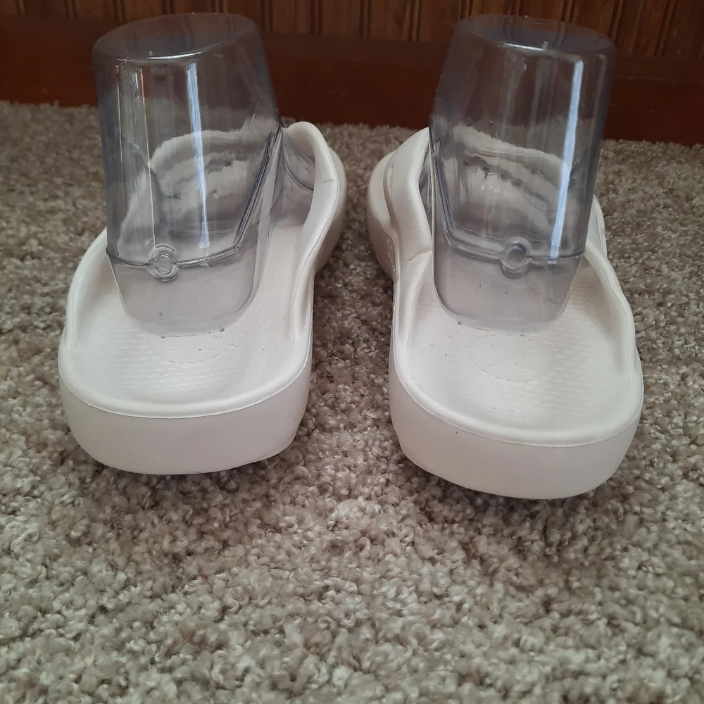 Hurley Injection Flip-flop Cream Cushioned Footbed Slip-on Thong Sandals Size 11